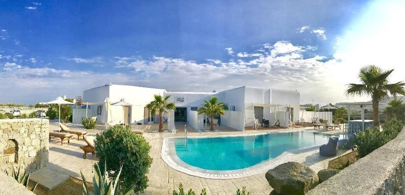 Queen Boutique Suites Mykonos Town 外观 照片