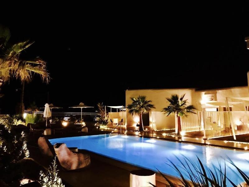 Queen Boutique Suites Mykonos Town 外观 照片