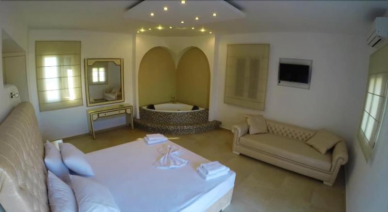 Queen Boutique Suites Mykonos Town 外观 照片