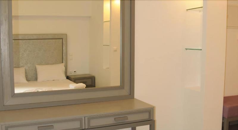 Queen Boutique Suites Mykonos Town 外观 照片